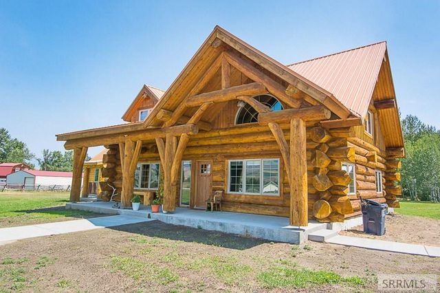 28 Fife Lane, Salmon, ID 83467