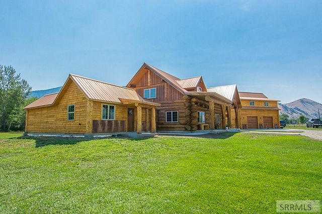 28 Fife Lane, Salmon, ID 83467