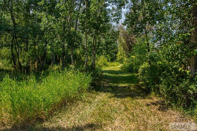 28 Fife Lane, Salmon, ID 83467