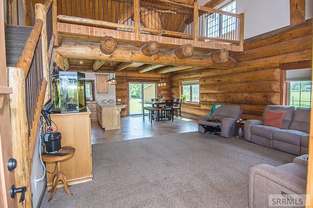 28 Fife Lane, Salmon, ID 83467