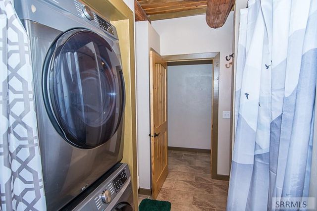 28 Fife Lane, Salmon, ID 83467