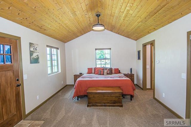 28 Fife Lane, Salmon, ID 83467