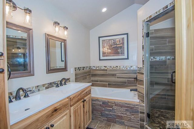 28 Fife Lane, Salmon, ID 83467