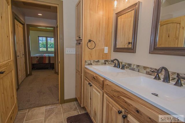 28 Fife Lane, Salmon, ID 83467