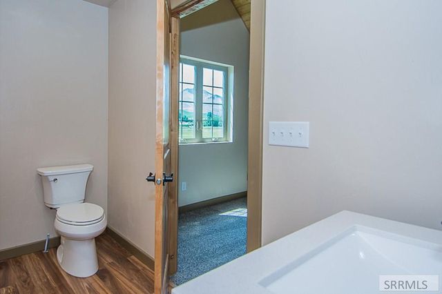 28 Fife Lane, Salmon, ID 83467