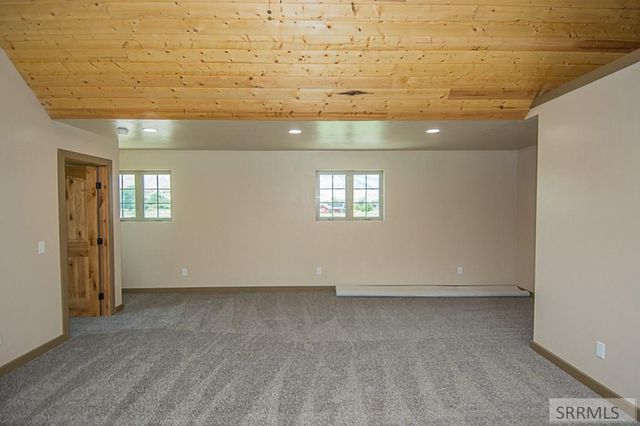 28 Fife Lane, Salmon, ID 83467