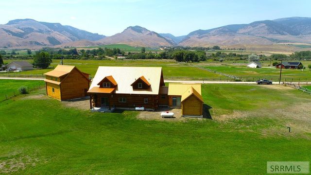 28 Fife Lane, Salmon, ID 83467