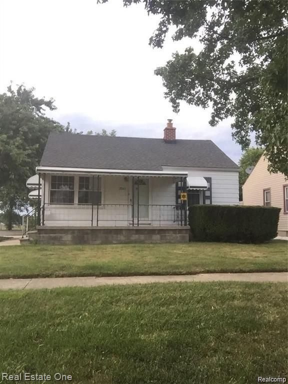 2042 Riverbank Street, Lincoln Park, MI 48146