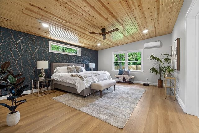 3000 N Dixieland Road, Little Flock, AR 72756