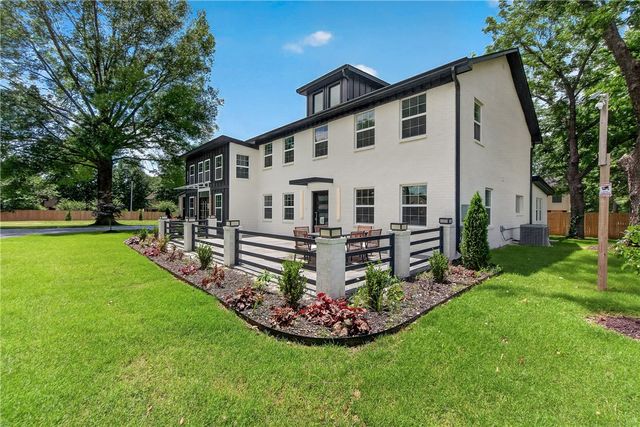 3000 N Dixieland Road, Little Flock, AR 72756