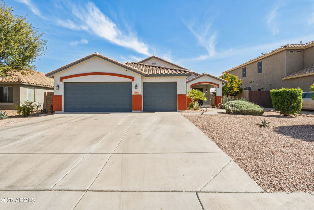 750 W CORRIENTE Court, San Tan Valley, AZ 85143 — exterior