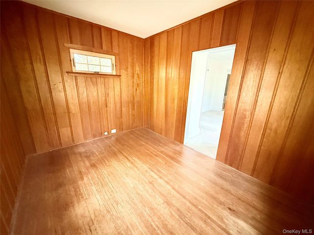 34 Maple Avenue, Northport, NY 11768