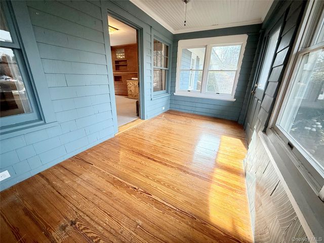 34 Maple Avenue, Northport, NY 11768