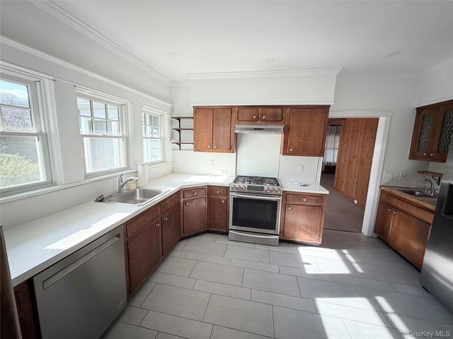 34 Maple Avenue, Northport, NY 11768