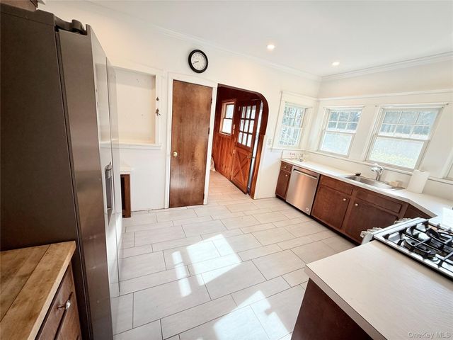 34 Maple Avenue, Northport, NY 11768