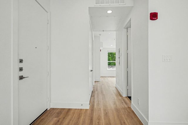 2217 N Fitzhugh Avenue 303, Dallas, TX 75204