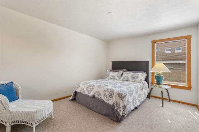 2143 RIVERS EDGE Drive NE, Rio Rancho, NM 87144