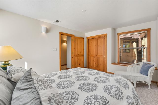 2143 RIVERS EDGE Drive NE, Rio Rancho, NM 87144