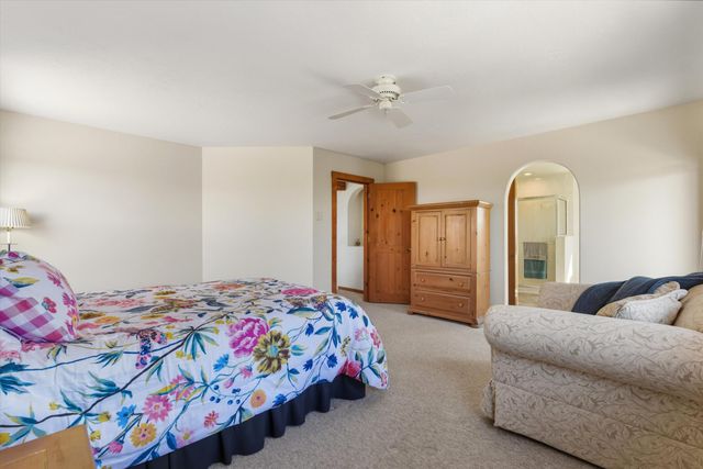 2143 RIVERS EDGE Drive NE, Rio Rancho, NM 87144