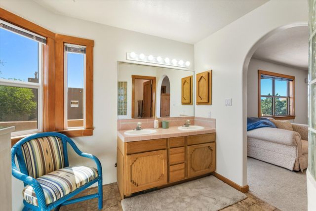 2143 RIVERS EDGE Drive NE, Rio Rancho, NM 87144