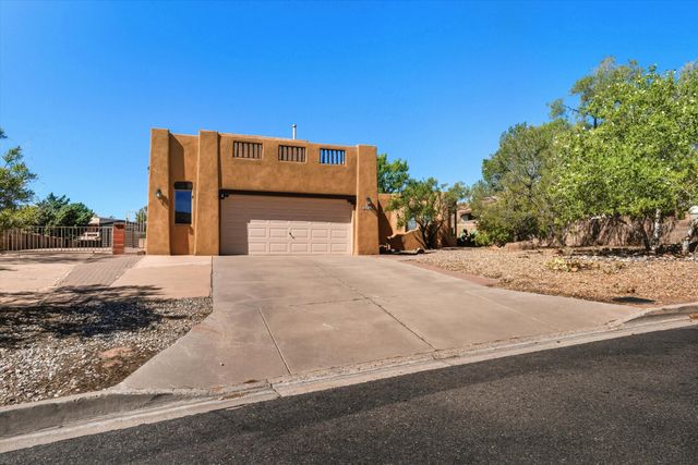 2143 RIVERS EDGE Drive NE, Rio Rancho, NM 87144