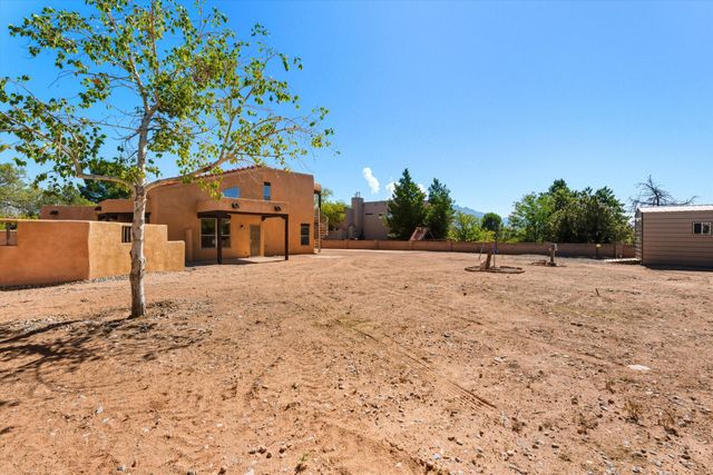 2143 RIVERS EDGE Drive NE, Rio Rancho, NM 87144