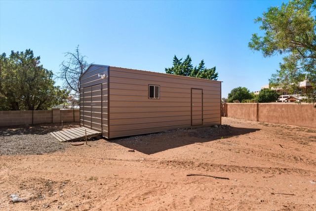 2143 RIVERS EDGE Drive NE, Rio Rancho, NM 87144