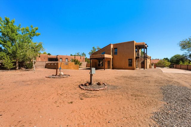 2143 RIVERS EDGE Drive NE, Rio Rancho, NM 87144