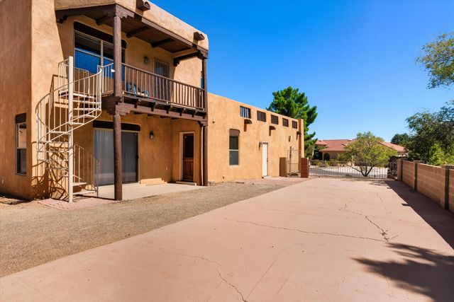 2143 RIVERS EDGE Drive NE, Rio Rancho, NM 87144