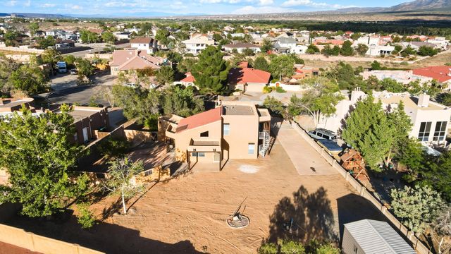 2143 RIVERS EDGE Drive NE, Rio Rancho, NM 87144