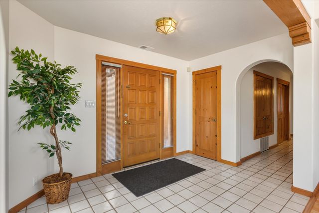 2143 RIVERS EDGE Drive NE, Rio Rancho, NM 87144