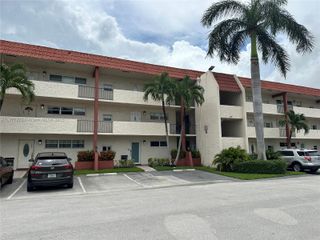 8901 E Hollybrook Blvd 306, Pembroke Pines, FL 33025