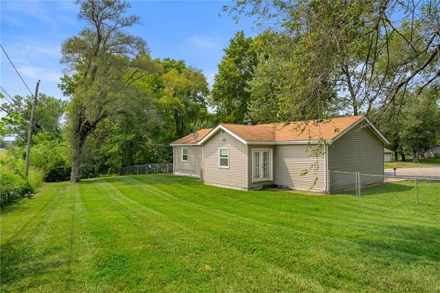 355 N 81st Terrace, Kansas City, KS 66112