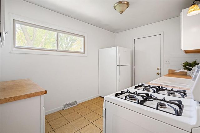 355 N 81st Terrace, Kansas City, KS 66112