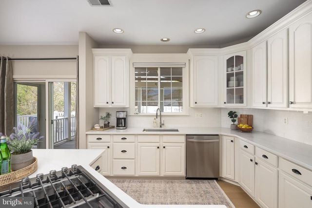 7658 BEXHILL CT, Gainesville, VA 20155
