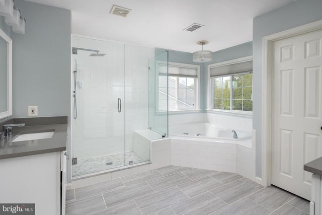 7658 BEXHILL CT, Gainesville, VA 20155