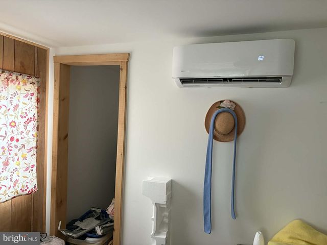 81 HERSHEL LN, High View, WV 26808