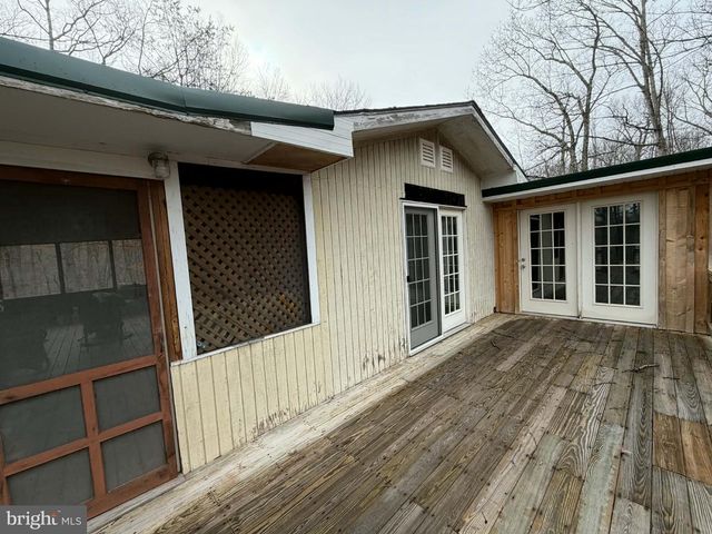 81 HERSHEL LN, High View, WV 26808