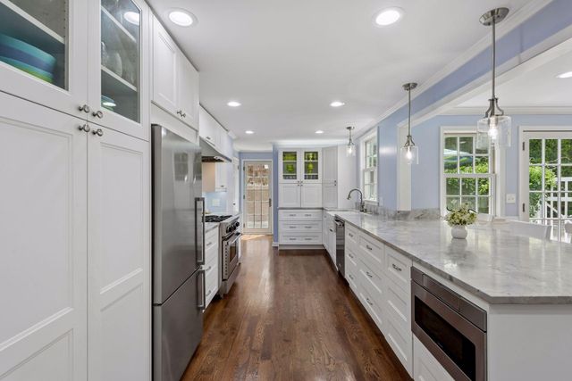 5016 Oxford Avenue, Edina, MN 55436