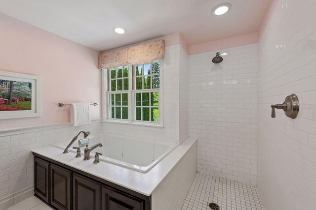 5016 Oxford Avenue, Edina, MN 55436