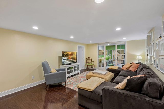 5016 Oxford Avenue, Edina, MN 55436