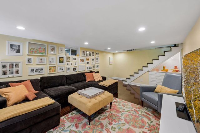 5016 Oxford Avenue, Edina, MN 55436