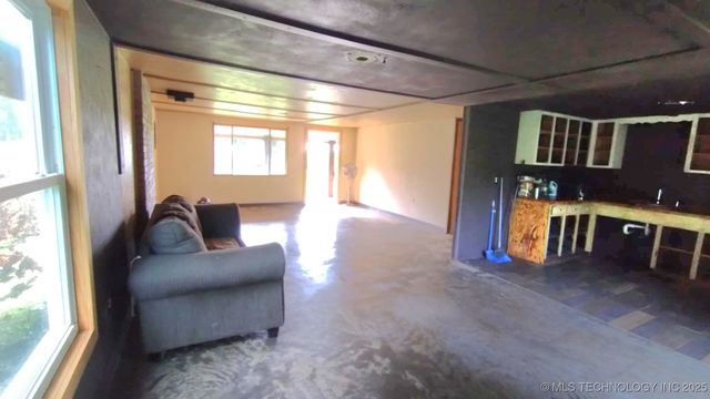 715 S Clayton, Vian, OK 74962