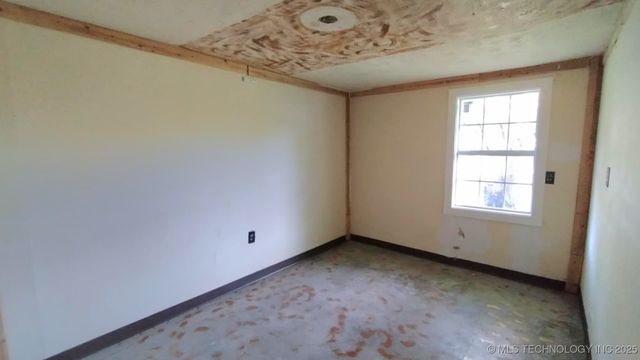 715 S Clayton, Vian, OK 74962