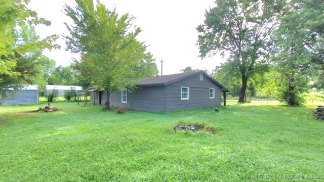 715 S Clayton, Vian, OK 74962