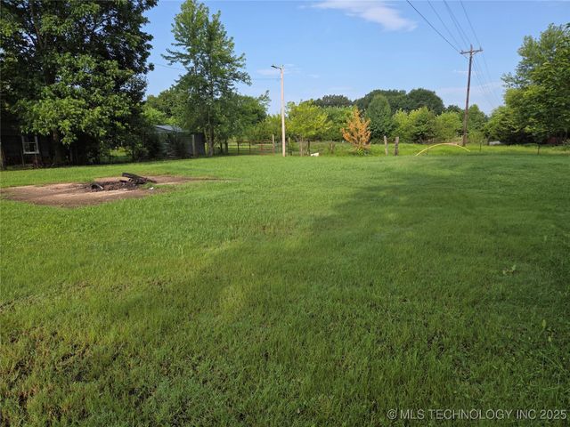 715 S Clayton, Vian, OK 74962