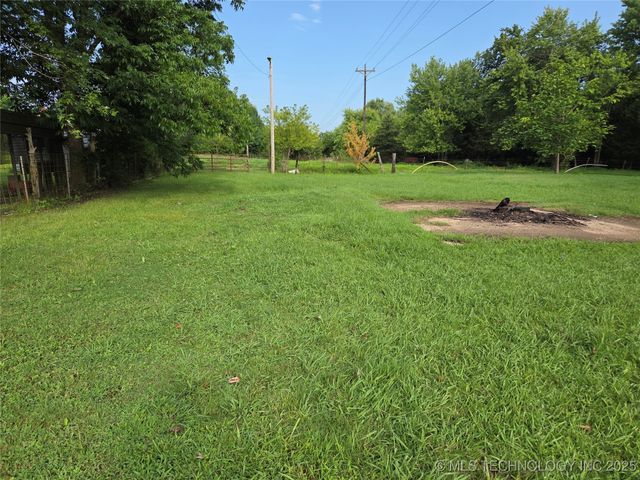 715 S Clayton, Vian, OK 74962