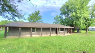 715 S Clayton, Vian, OK 74962