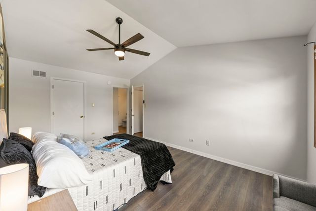 15520 Westminster Drive 15520, Orland Park, IL 60462