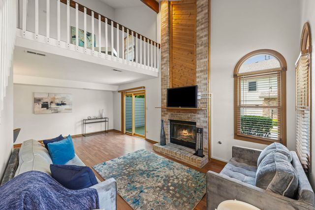 15520 Westminster Drive 15520, Orland Park, IL 60462